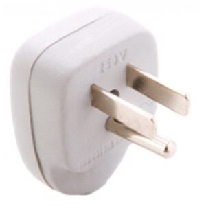 <div class="sku-tienda"><strong>COD:</strong> MAYELECFI030</div>Ficha macho salida lateral con neutro