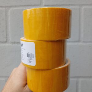 <div class="sku-tienda"><strong>COD:</strong> AMFDT9A</div>Cinta Multiproposito duct tape MAKAO amarilla 9mts