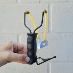 <div class="sku-tienda"><strong>COD:</strong> AMKHOM33</div>HONDA METAL C/APOYABRAZO (gomera)