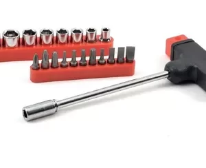 <div class="sku-tienda"><strong>COD:</strong> BRE126</div>DESTORNILLADOR T en JUEGO (22 Pzs)