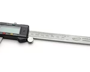 <div class="sku-tienda"><strong>COD:</strong> BRE2389</div>CALIBRE DIGITAL ACERO  150mm (Visor PLASTICO) WEMBLEY®