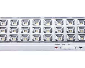 <div class="sku-tienda"><strong>COD:</strong> CEGLEM30E</div>Luz LED de emergencia – 30 LED