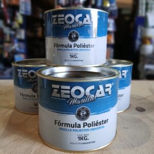 <div class="sku-tienda"><strong>COD:</strong> KUM86013</div>Masilla plastica 500grs Zeocar (formula polyester)