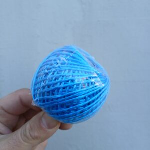 <div class="sku-tienda"><strong>COD:</strong> MAS098</div>Hilo plástico x 10 mts (colores)