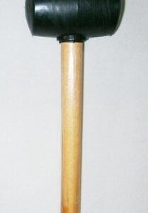 <div class="sku-tienda"><strong>COD:</strong> MAS103</div>Martillo maza de goma 500g