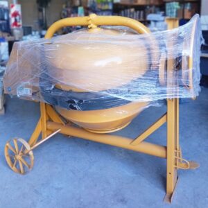 <div class="sku-tienda"><strong>COD:</strong> MCDGC-HORMI-2-400LT</div>Hormigonera con Motor 400lts de Volteo