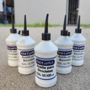 <div class="sku-tienda"><strong>COD:</strong> PROSP101504</div>Aceitera para bicicletas 100 ml MECANIC