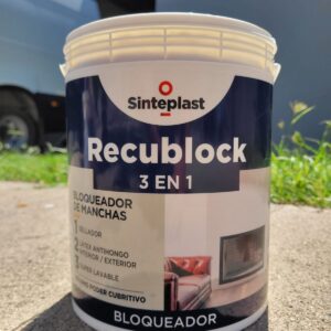 <div class="sku-tienda"><strong>COD:</strong> SIN86231004</div>Bloqueador de manchas Recublock 3 en 1 – 4lts