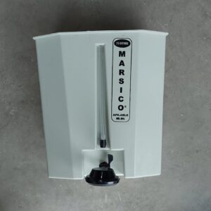 <div class="sku-tienda"><strong>COD:</strong> MAYELECA009</div>Calefon apilable pvc gr marsico