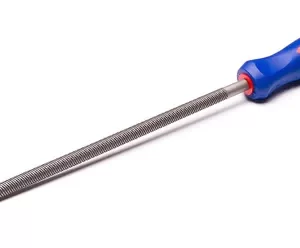 <div class="sku-tienda"><strong>COD:</strong> BRE4600</div>LIMA BREMEN® REDONDA  BASTARDA 12 c/cabo y Blister